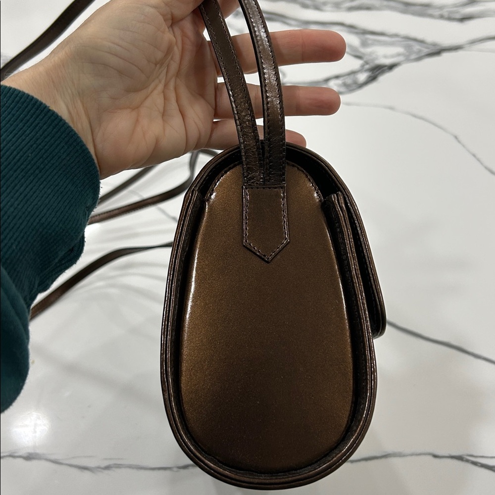 SALVATORE FERRAGAMO Leather Barrel Bag - Picture 6 of 12